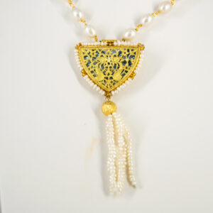 Thewa White Pearl Necklace Set