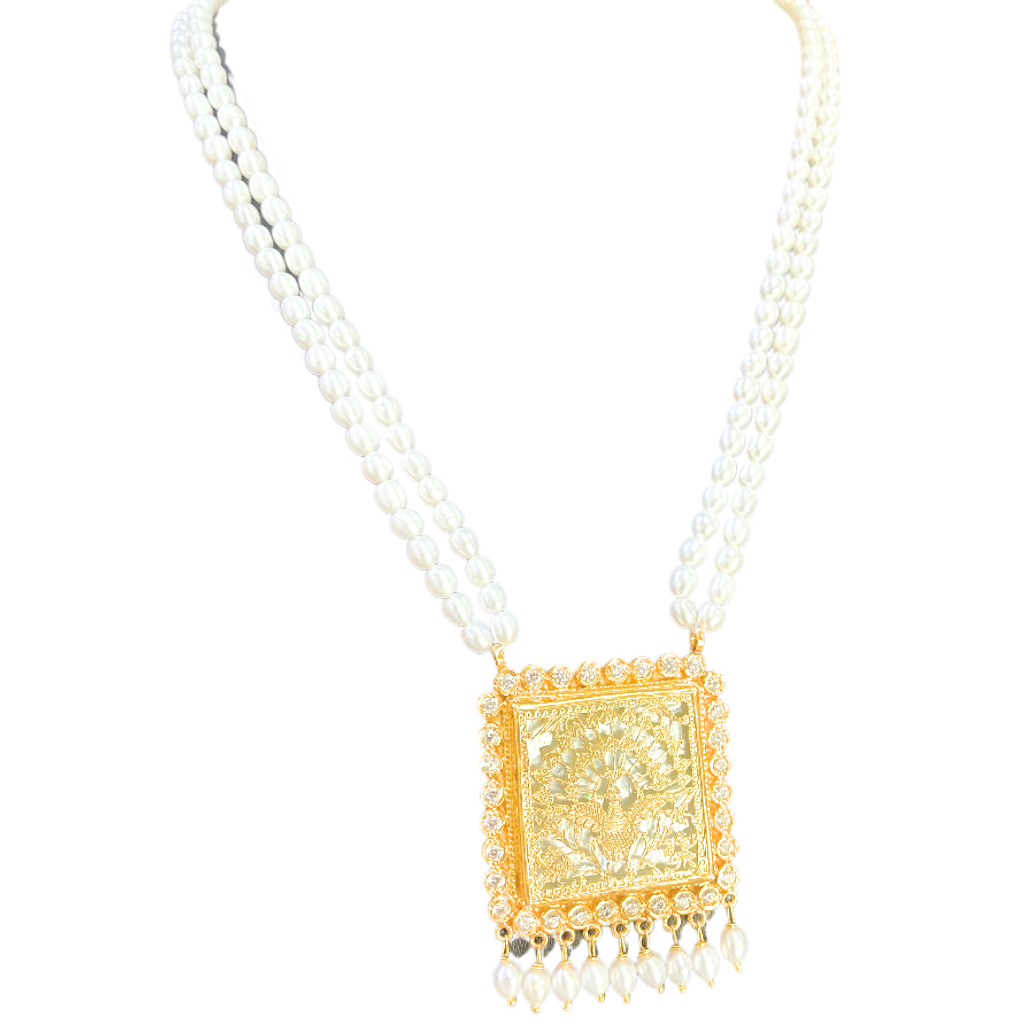 Square shape thewa in Gold on glass jewellery decorated with pearls