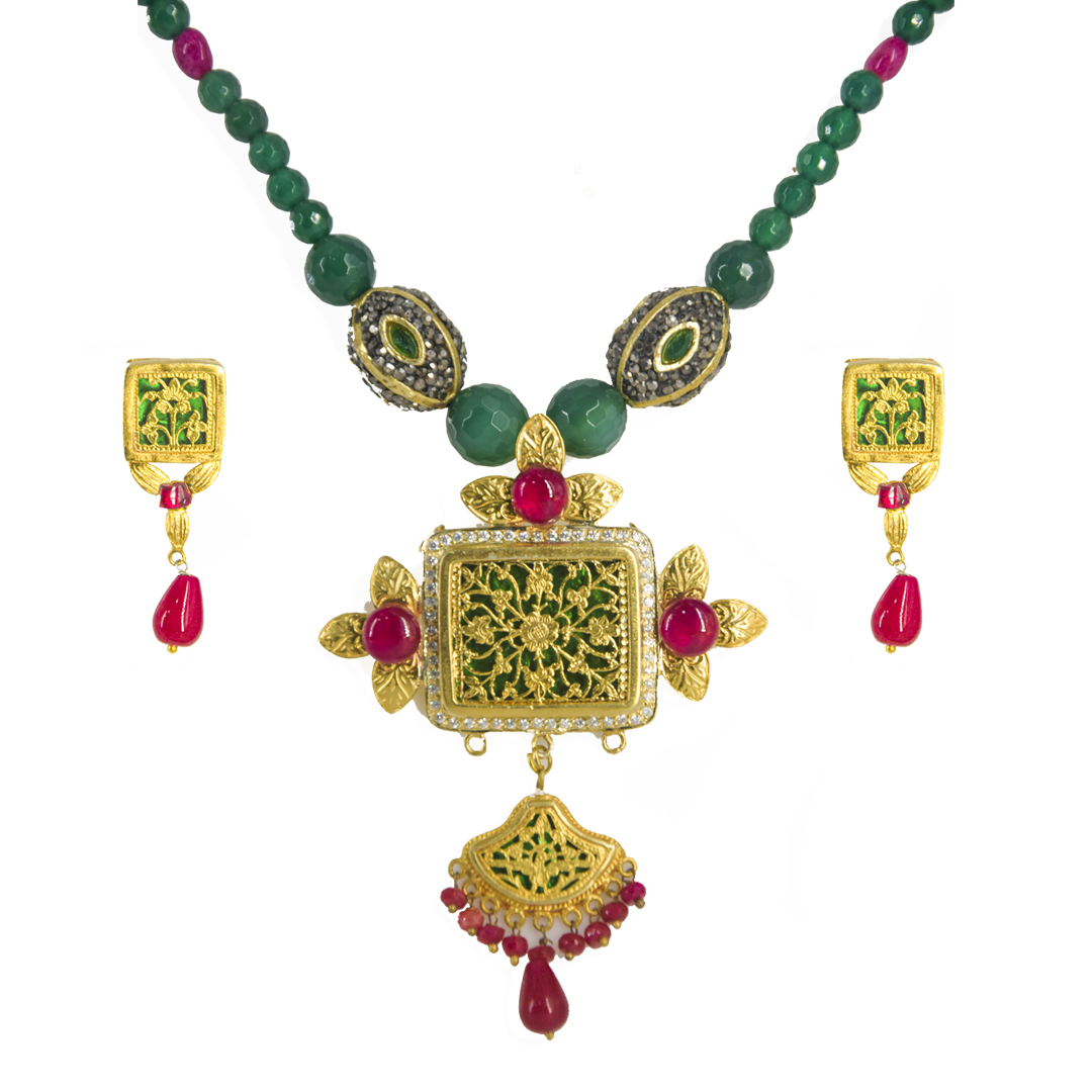 Thewa Green & Ruby Set
