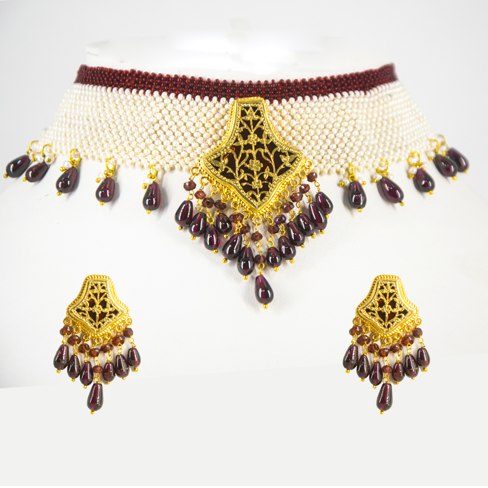 Thewa red chokar necklace