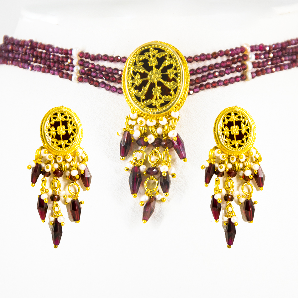 Thewa red chokar necklace