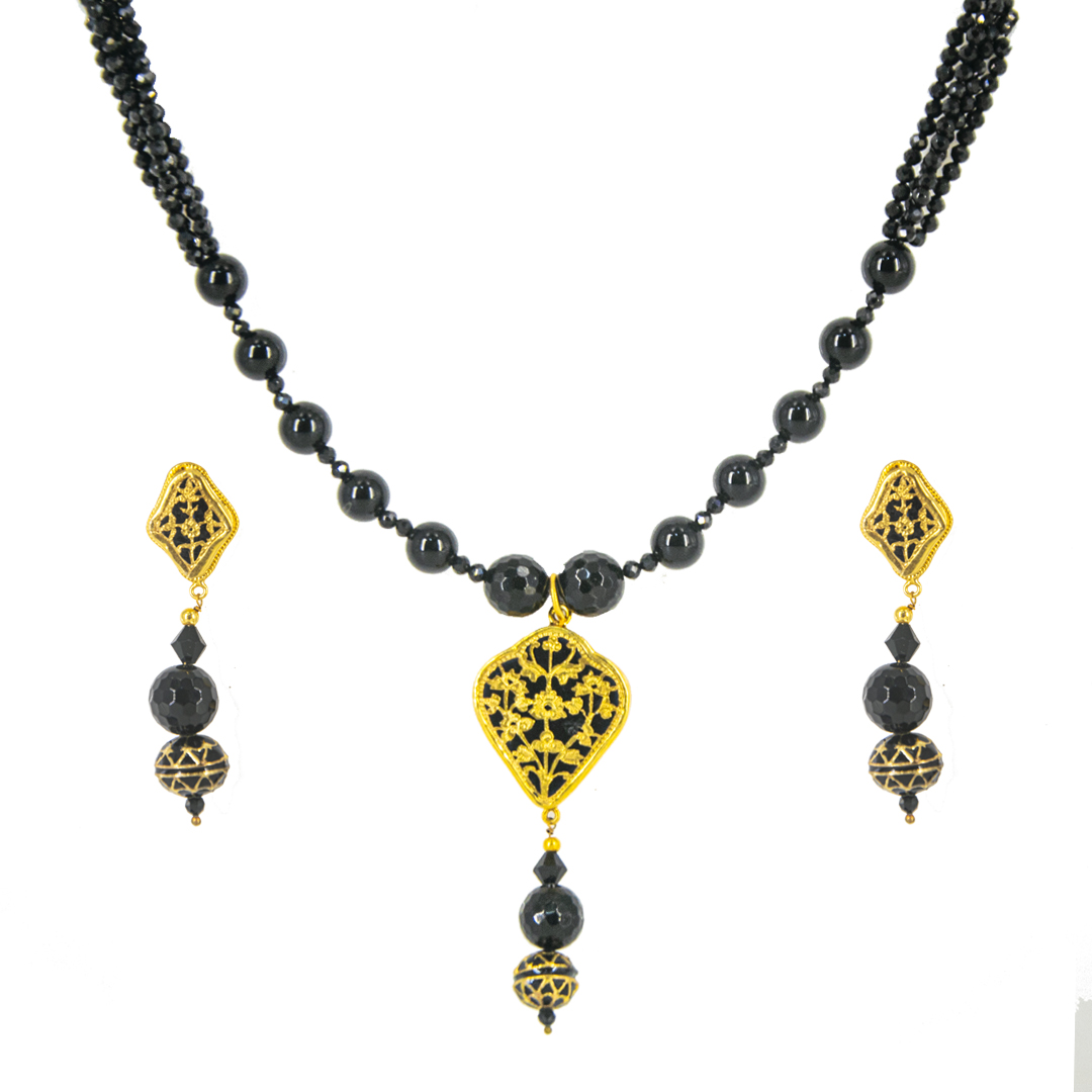 Thewa Black Medium Set